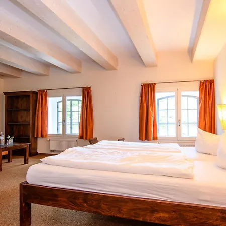 Stadtgut ホテル 3*